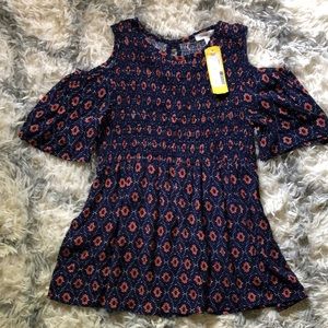 🔥NWT🔥 Persaya Girl Smocked Cold Shoulder Top